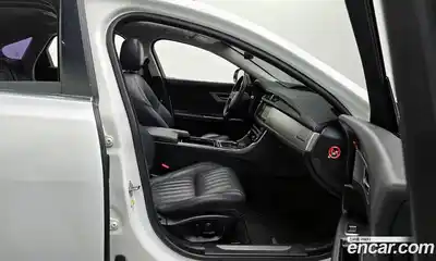 Jaguar XF 2017 2.0 гидро в Москве № 335809, миниатюра 10