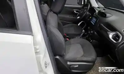 Jeep Renegade 2021 2.4 гидро в Москве № 401764, миниатюра 12