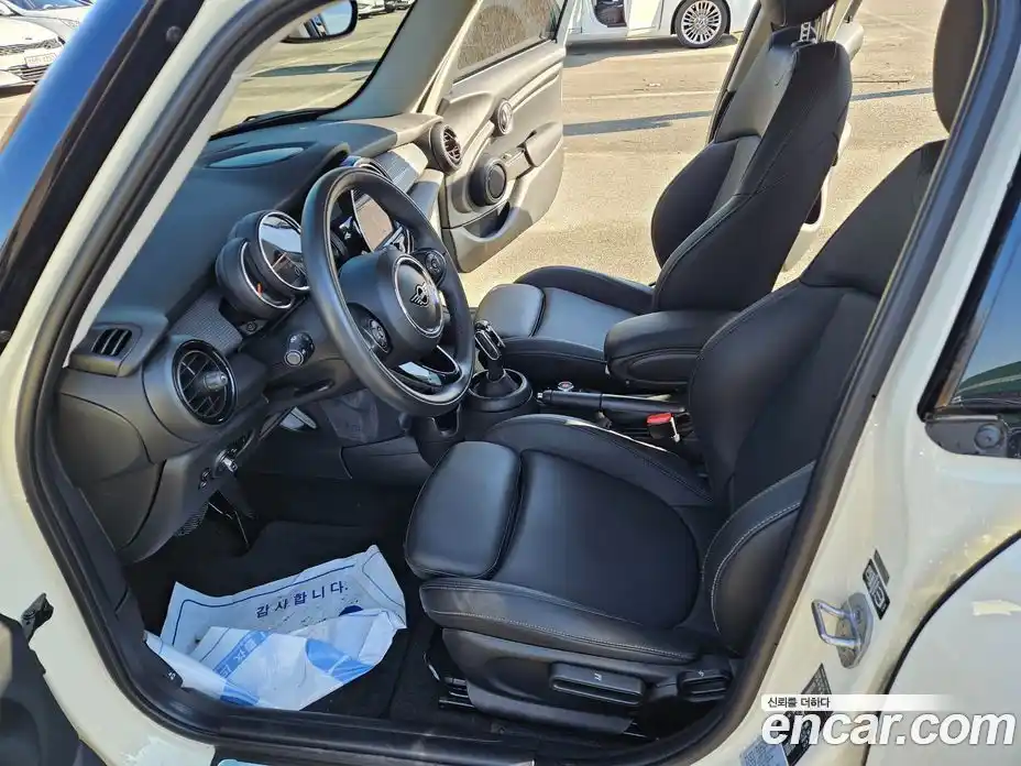 Mini Cooper 2020 1.5 гидро в Москве № 457250, фото 7