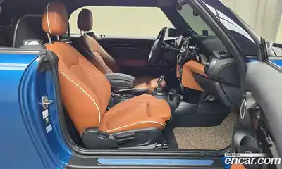 Mini Cooper Convertible 2024 2.0 гидро в Москве № 471834, миниатюра 11