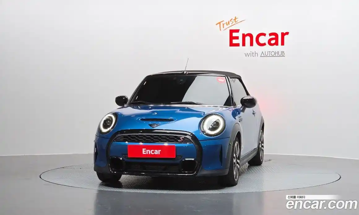 Mini Cooper Convertible 2024 2.0 гидро в Москве № 471834, фото 3