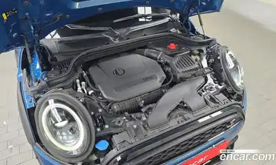 Mini Cooper Convertible 2024 2.0 гидро в Москве № 471834, миниатюра 6