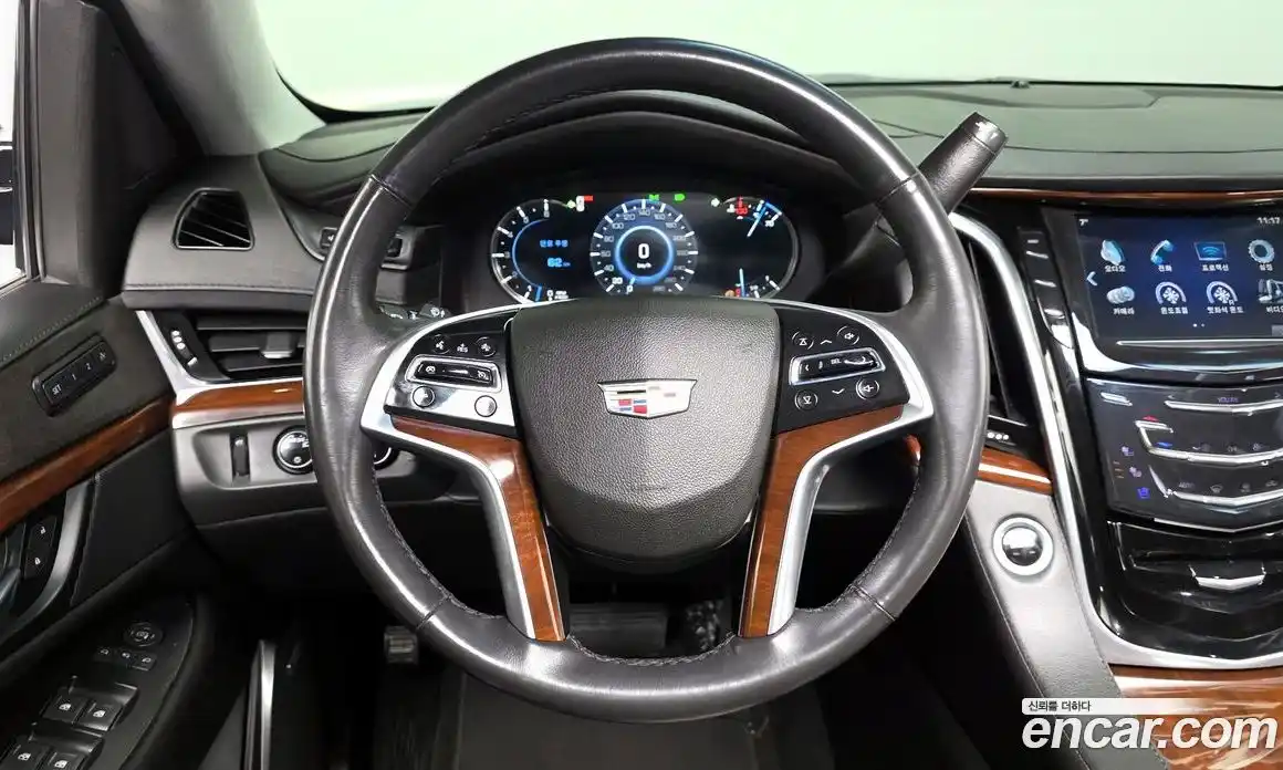 Cadillac Escalade 2018 6.2 гидро в Москве № 474674, фото 13