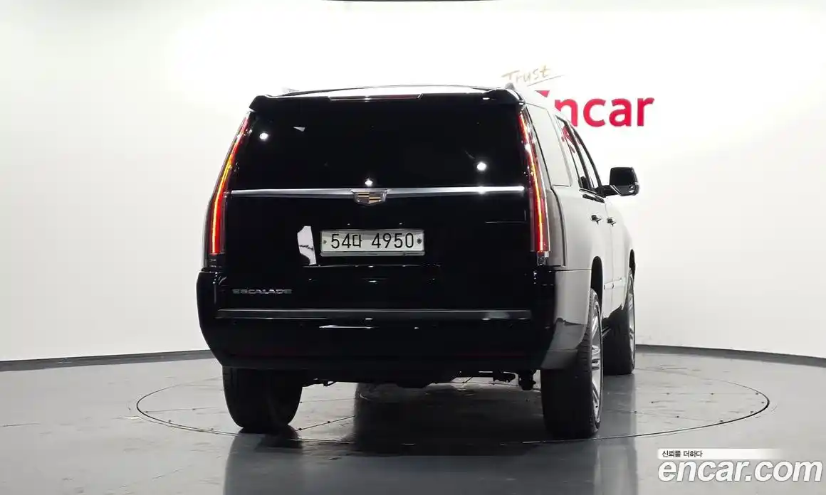 Cadillac Escalade 2018 6.2 гидро в Москве № 474674, фото 4