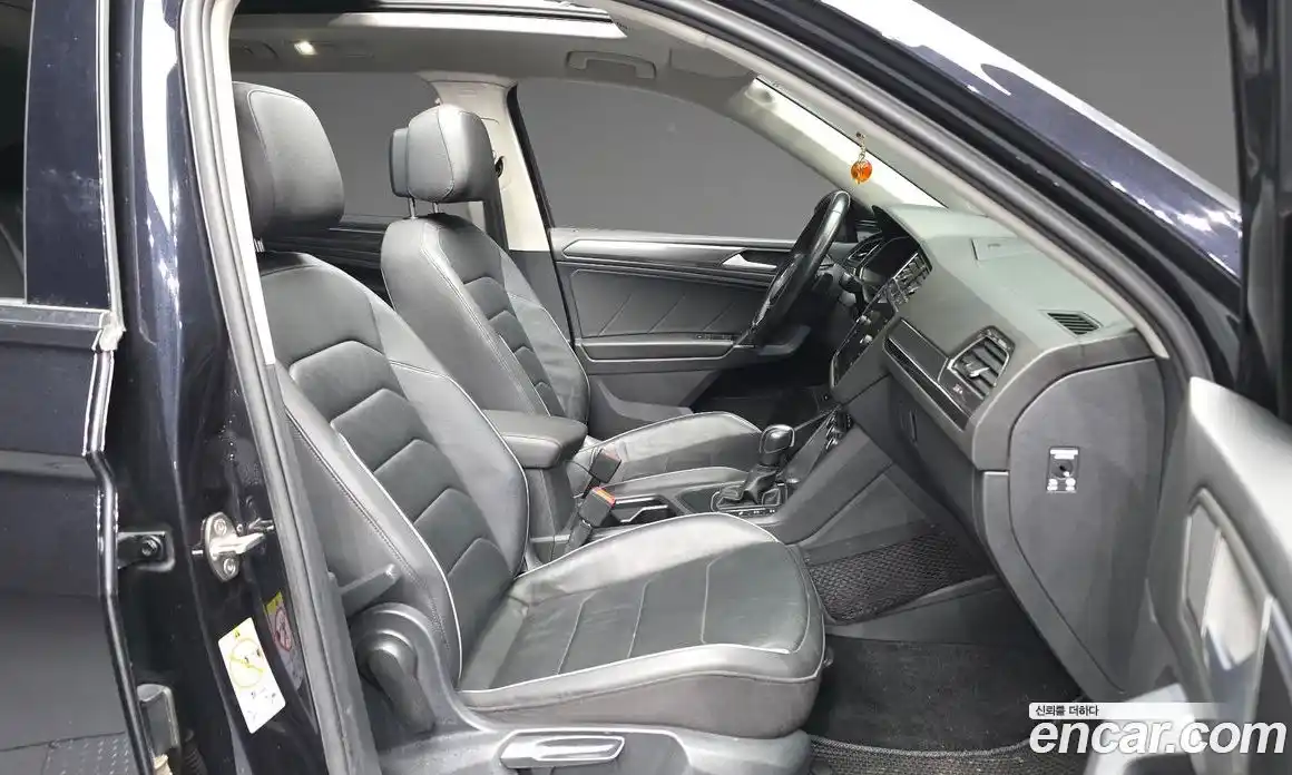 Volkswagen Tiguan 2020 2.0 гидро в Москве № 595598, фото 11