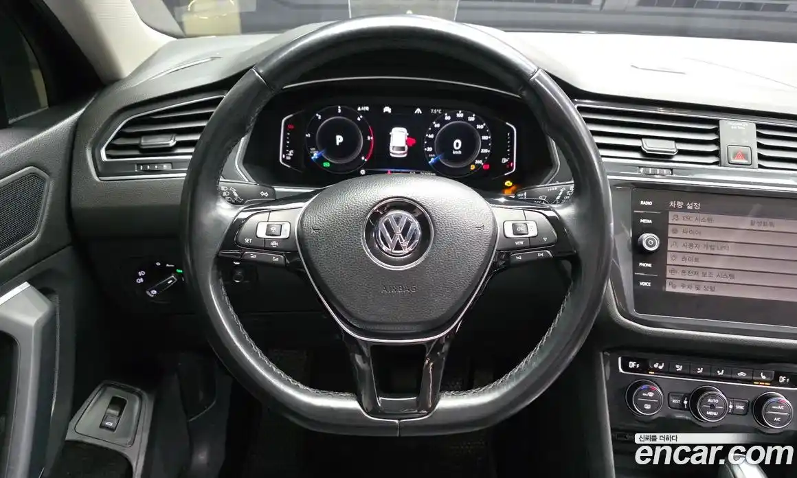 Volkswagen Tiguan 2020 2.0 гидро в Москве № 595598, фото 13