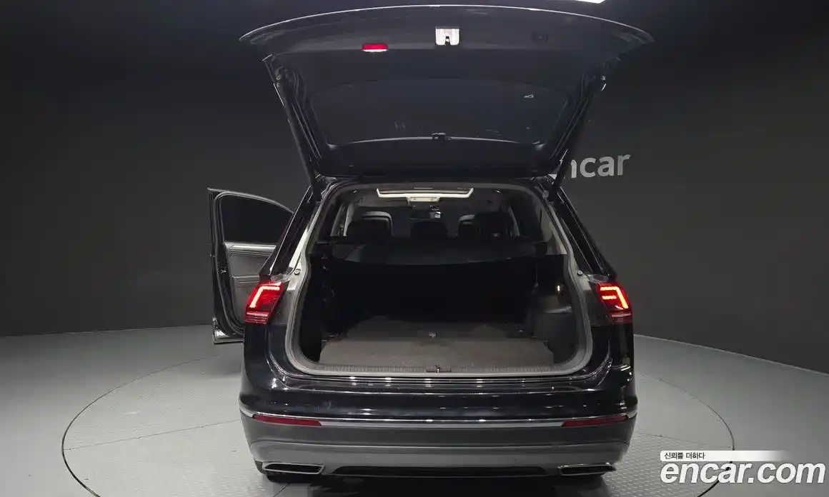 Volkswagen Tiguan 2020 2.0 гидро в Москве № 595598, фото 20