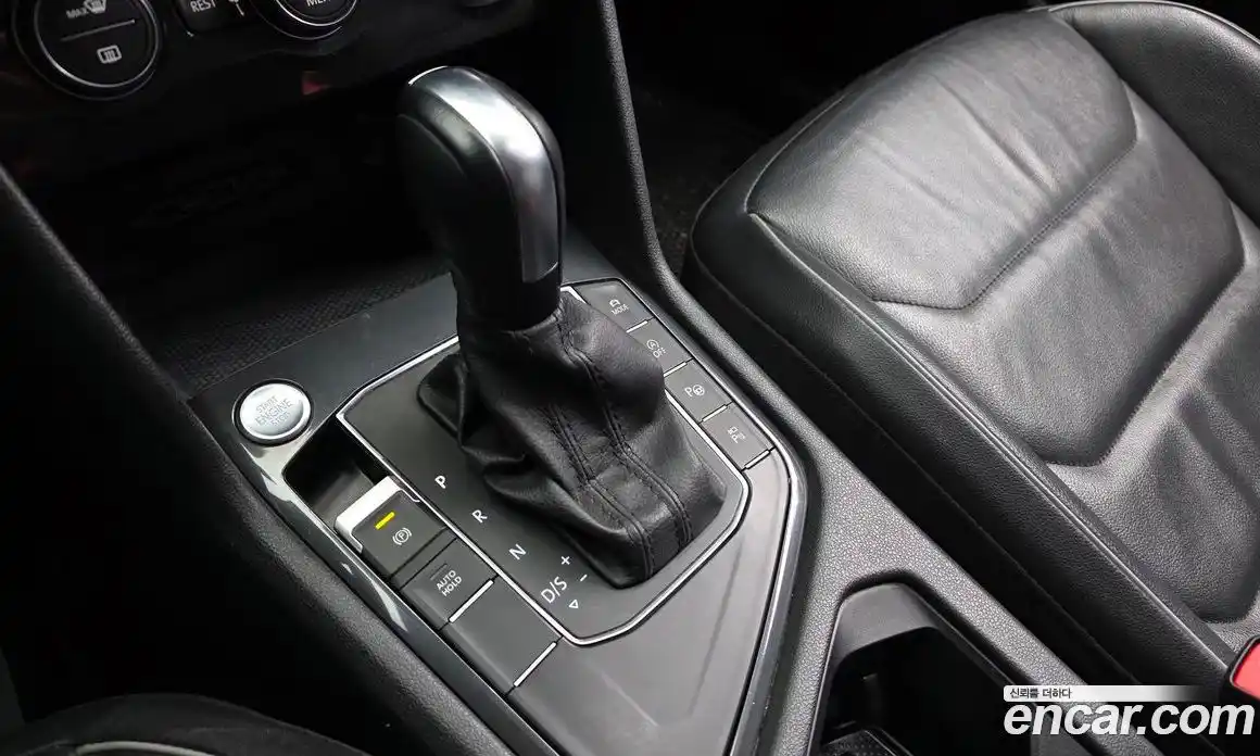 Volkswagen Tiguan 2020 2.0 гидро в Москве № 595598, фото 9