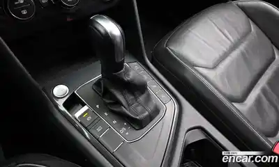 Volkswagen Tiguan 2020 2.0 гидро в Москве № 595598, миниатюра 9