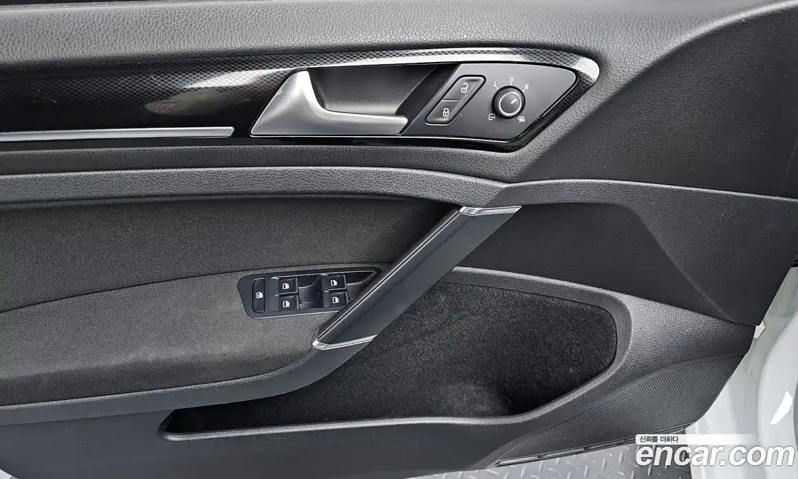 Volkswagen Golf 2013 2.0 гидро в Москве № 595624, фото 18