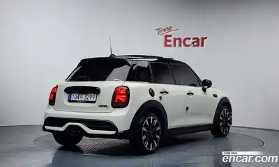 Mini Cooper, 2022