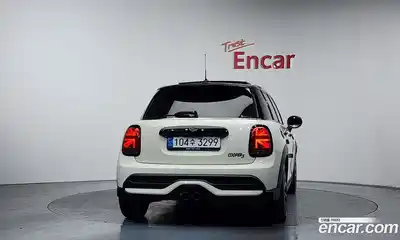 Mini Cooper 2022 2.0 гидро в Москве № 627732, миниатюра 3