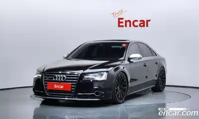 Audi S8 4.0 TFSI 콰트로 D4