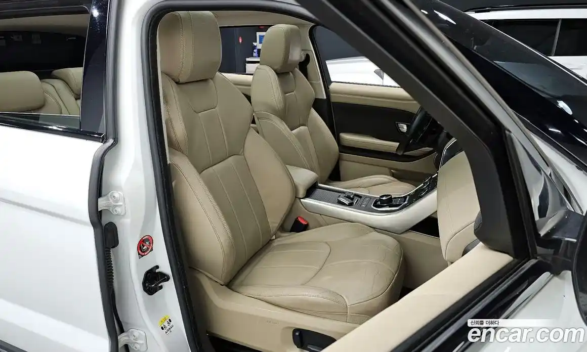 Land Rover Range-Rover Evoque 2017 2.0 гидро в Москве № 724442, фото 10