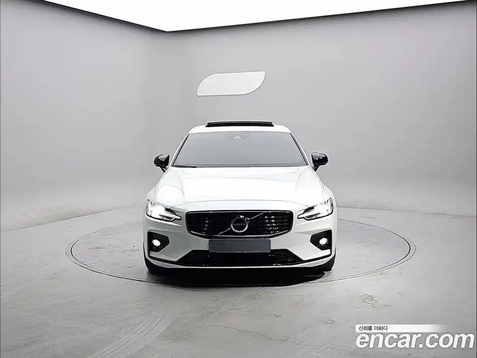 Volvo S60 2022 2.0 гидро в Москве № 749694, фото 3