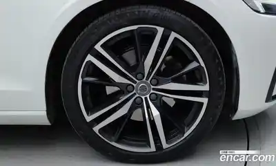 Volvo S60 2022 2.0 гидро в Москве № 749694, миниатюра 5