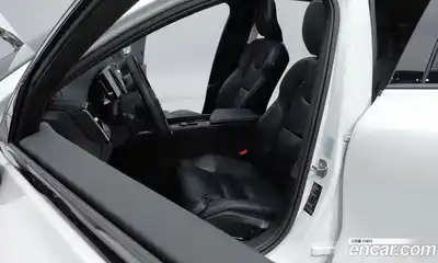 Volvo S60 2022 2.0 гидро в Москве № 749694, миниатюра 10