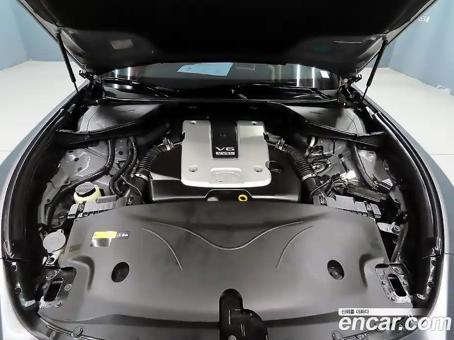 Infiniti Q70 2015 3.7 гидро в Москве № 759256, фото 6