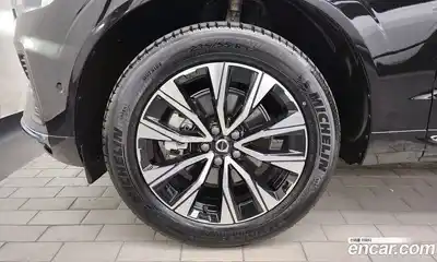 Volvo XC60 2023 2.0 гидро в Москве № 765458, миниатюра 5