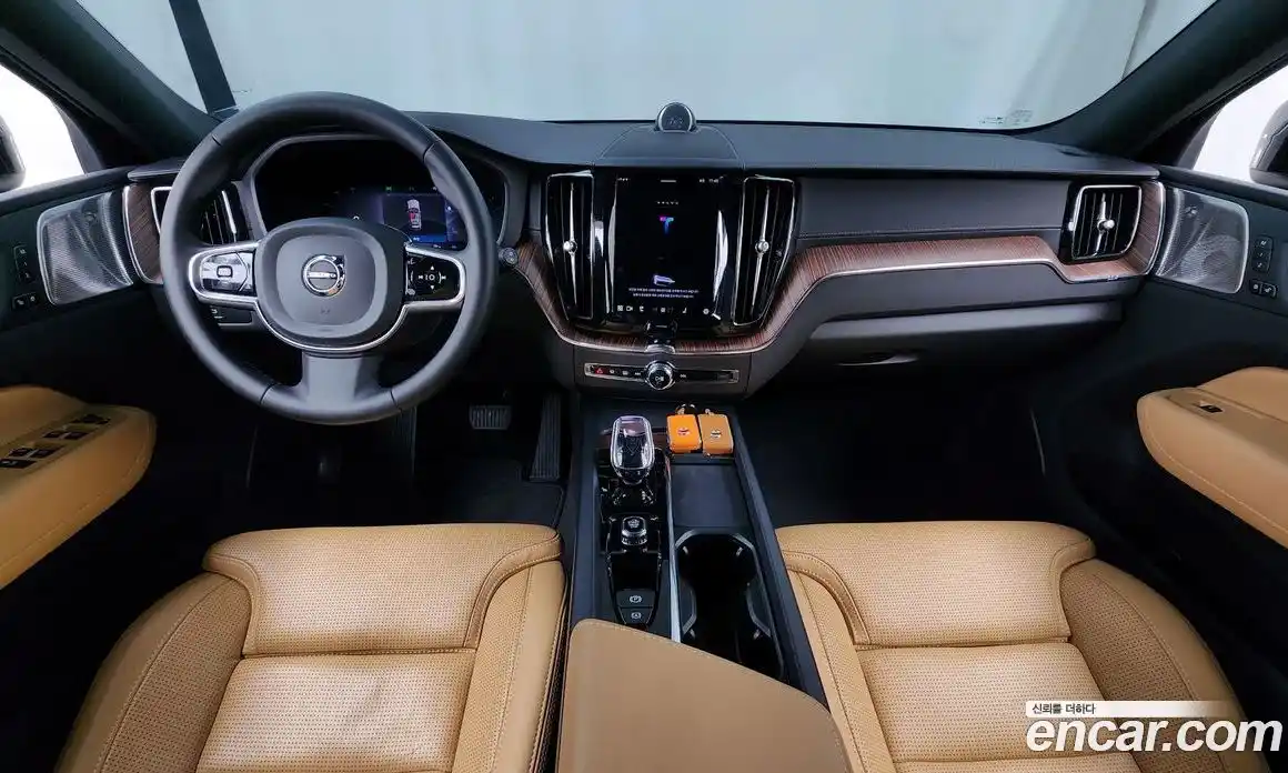 Volvo XC60 2023 2.0 гидро в Москве № 765458, фото 7