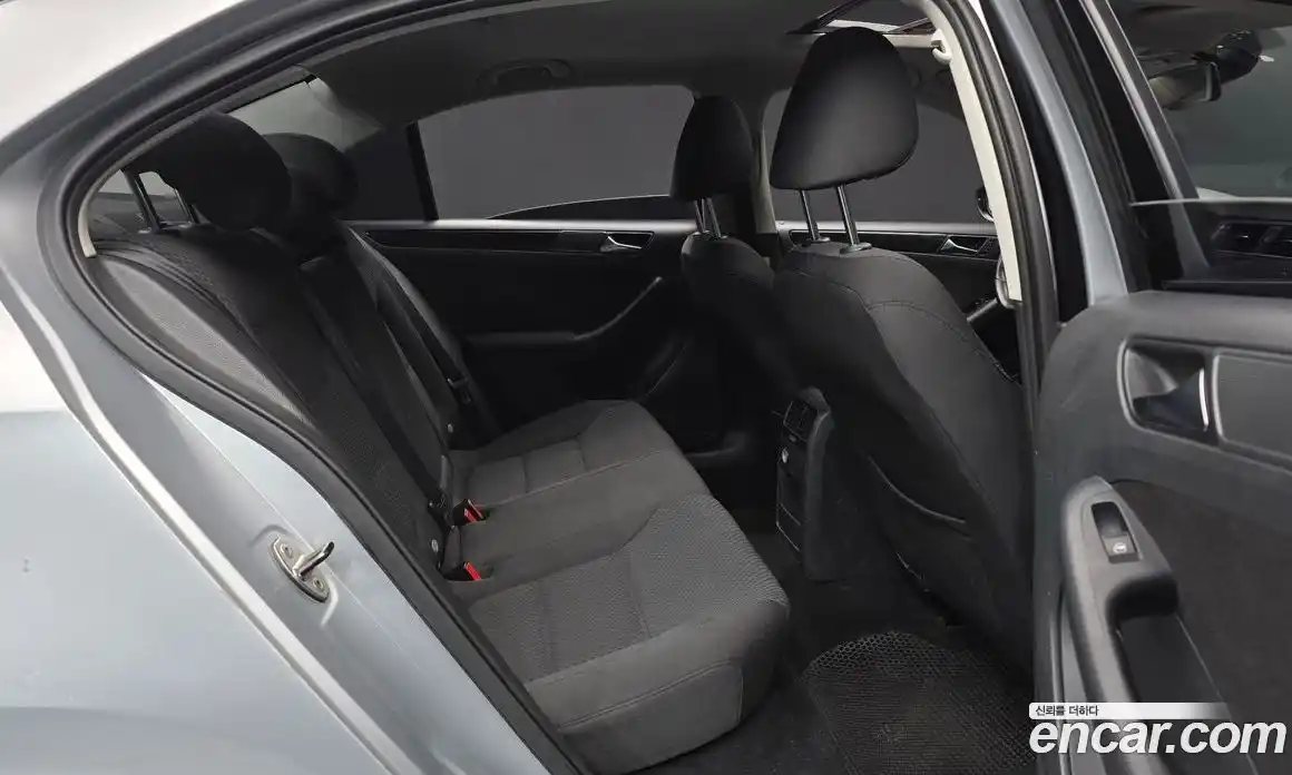 Volkswagen Jetta 2011 2.0 гидро в Москве № 767191, фото 12