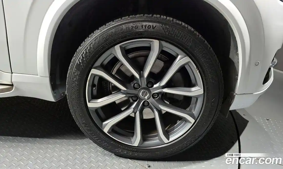 Volvo XC90 2017 2.0 гидро в Москве № 801960, фото 5