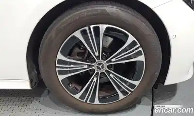 Mercedes-Benz E-Class 2024 2.0 гидро, миниатюра 5