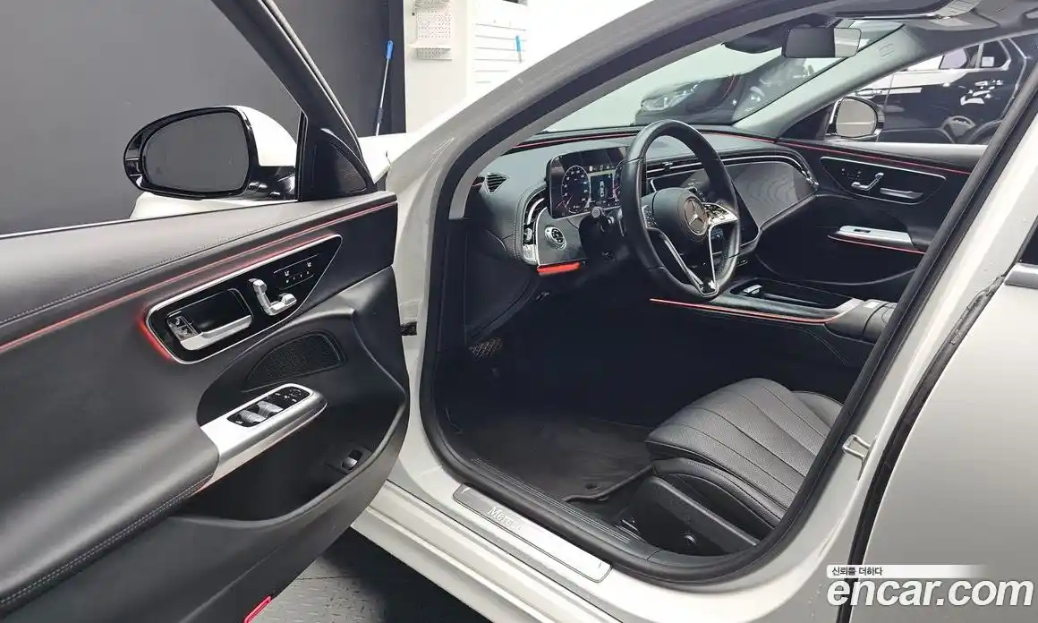 Mercedes-Benz E-Class 2024 2.0 гидро, фото 10