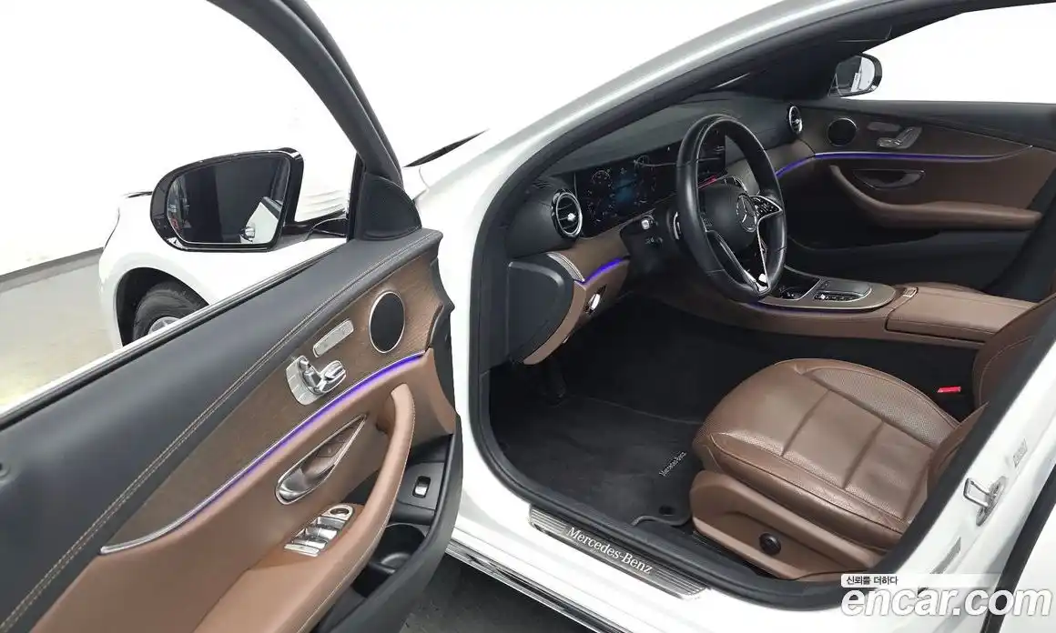 Mercedes-Benz E-Class 2022 2.0 гидро, фото 11