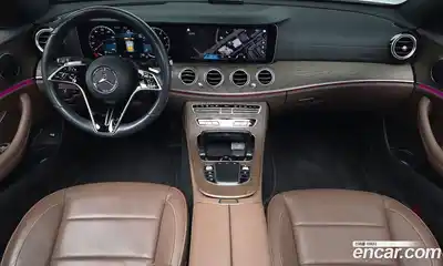 Mercedes-Benz E-Class 2022 2.0 гидро, миниатюра 6