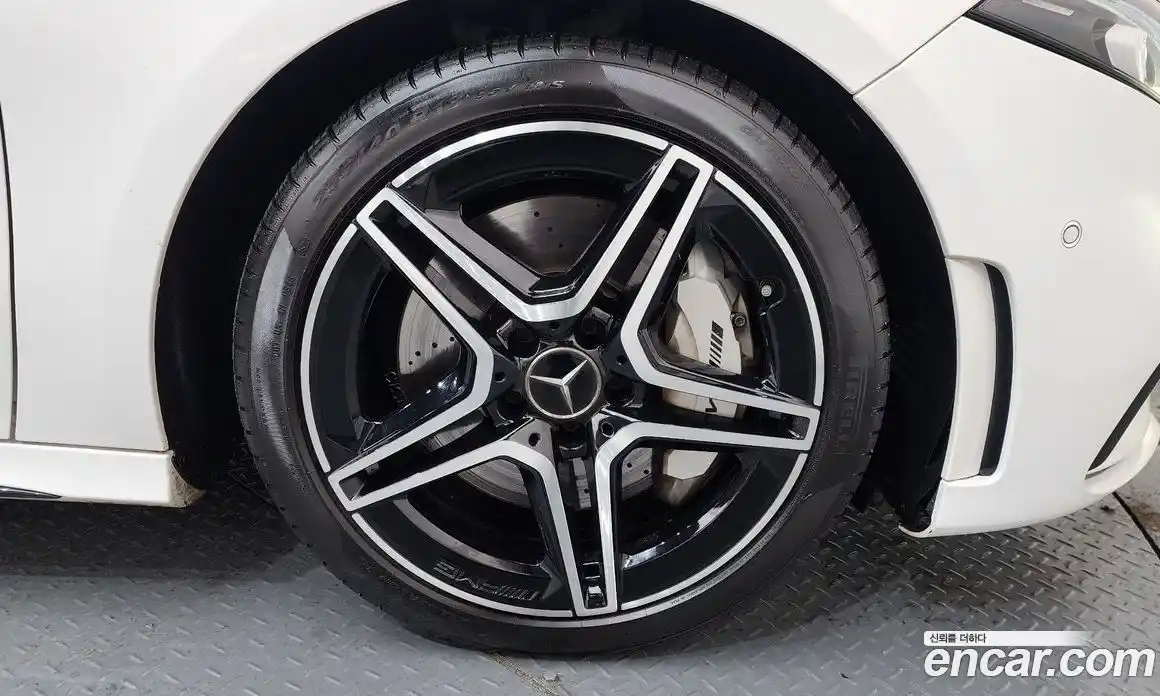 Mercedes-Benz A-Class 2023 2.0 гидро в Москве, фото 5