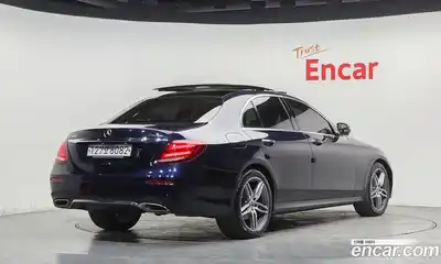 Mercedes-Benz E-Class 2019 2.0 гидро, миниатюра 2