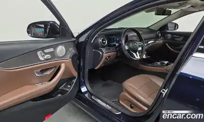 Mercedes-Benz E-Class 2019 2.0 гидро, миниатюра 10