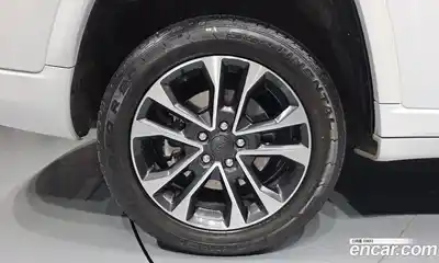 Jeep Cherokee 2022 3.6 гидро в Москве № 826382, миниатюра 5
