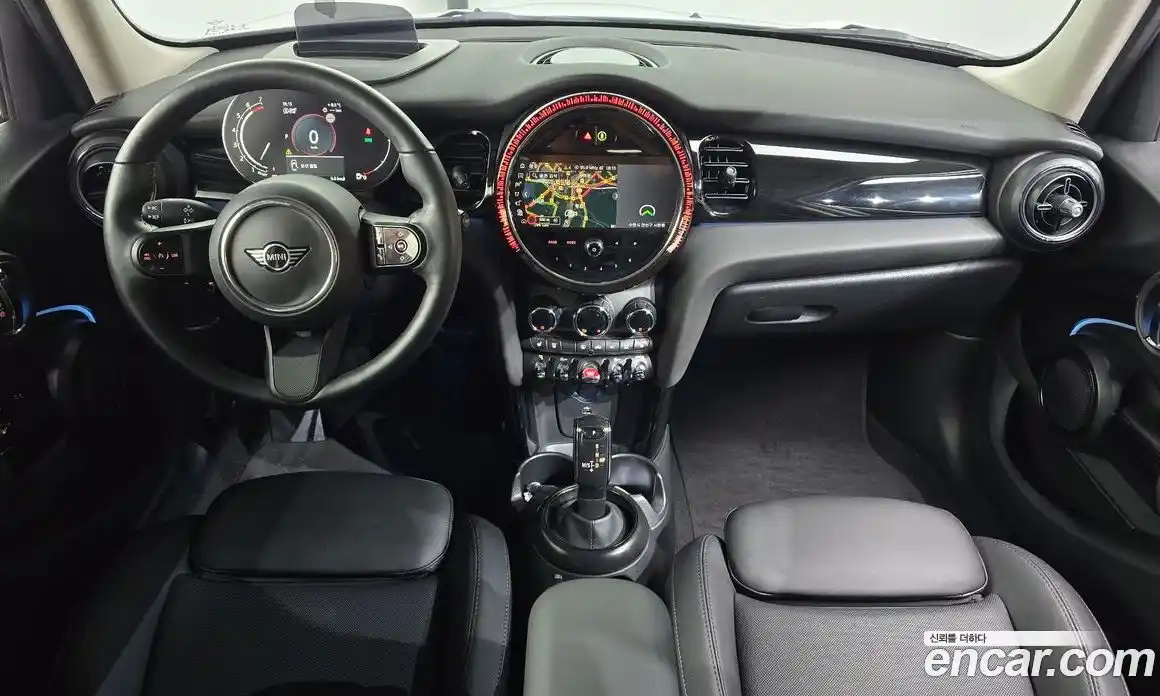 Mini Cooper 2024 1.5 гидро в Москве № 861395, фото 7