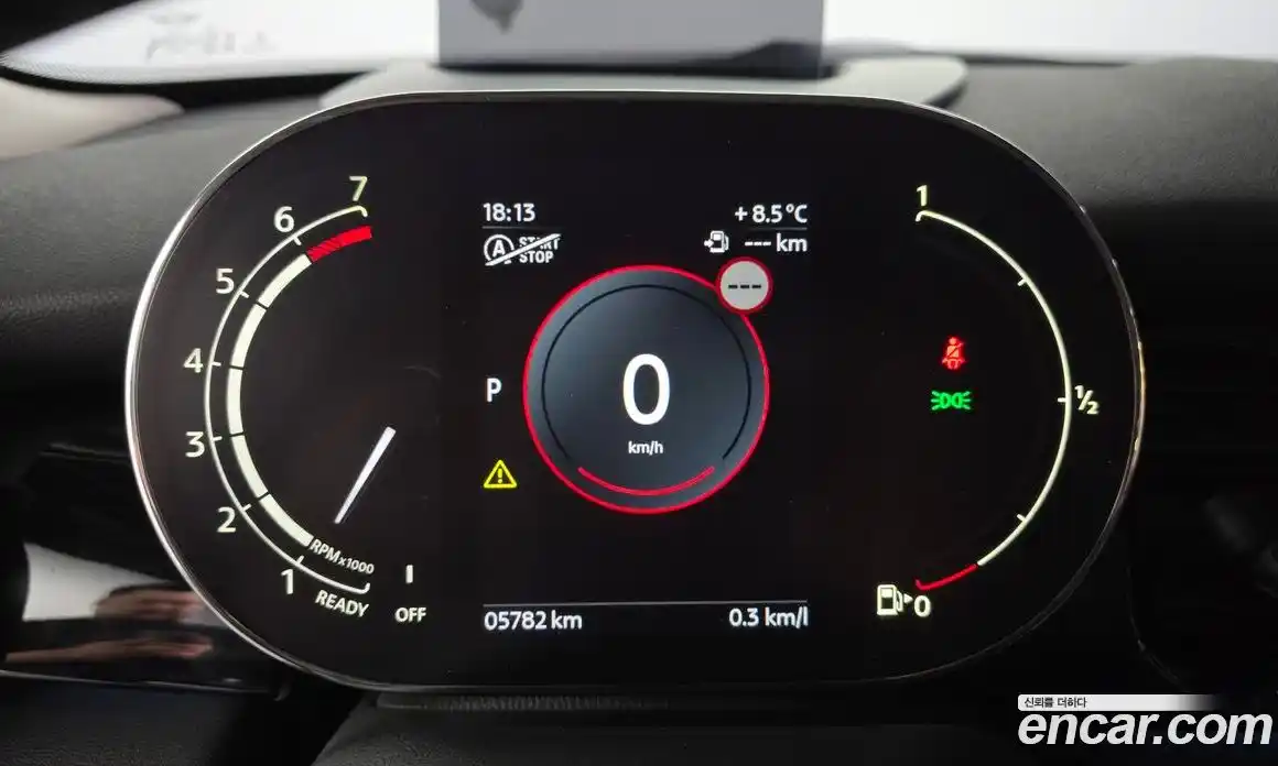 Mini Cooper 2024 1.5 гидро в Москве № 861395, фото 8