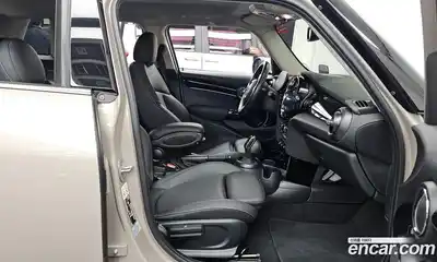 Mini Cooper 2023 1.5 гидро в Москве № 861464, миниатюра 11
