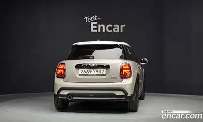 Mini Cooper 2023 1.5 гидро в Москве № 861464, миниатюра 4