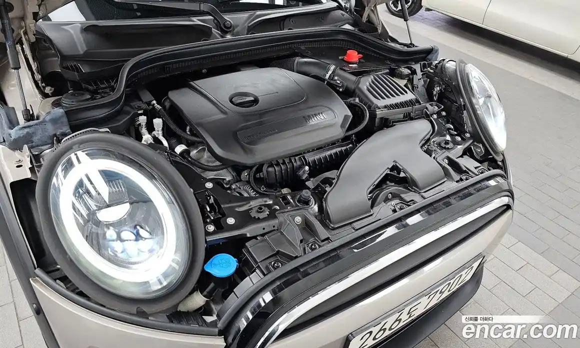 Mini Cooper 2023 1.5 гидро в Москве № 861464, фото 6