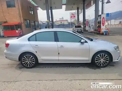 Volkswagen Jetta, 2015