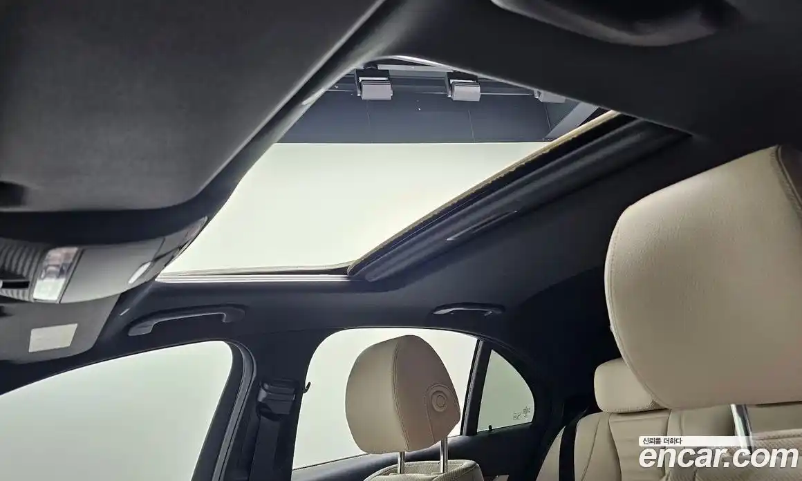 Mercedes-Benz E-Class 2022 2.0 гидро, фото 19