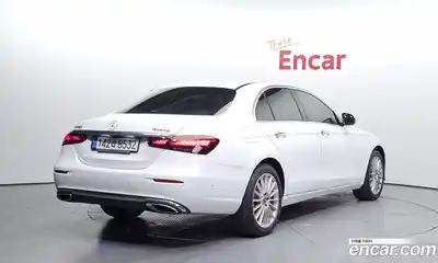 Mercedes-Benz E-Class 2022 2.0 гидро, миниатюра 2