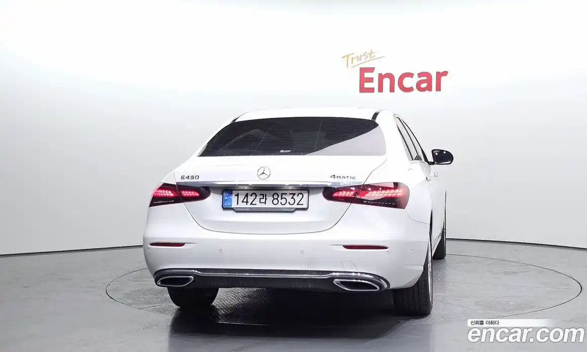 Mercedes-Benz E-Class 2022 2.0 гидро, фото 4