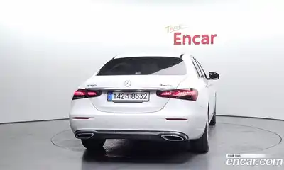 Mercedes-Benz E-Class 2022 2.0 гидро, миниатюра 4