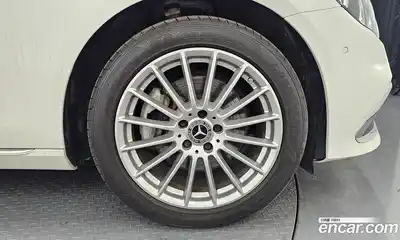 Mercedes-Benz E-Class 2022 2.0 гидро, миниатюра 5