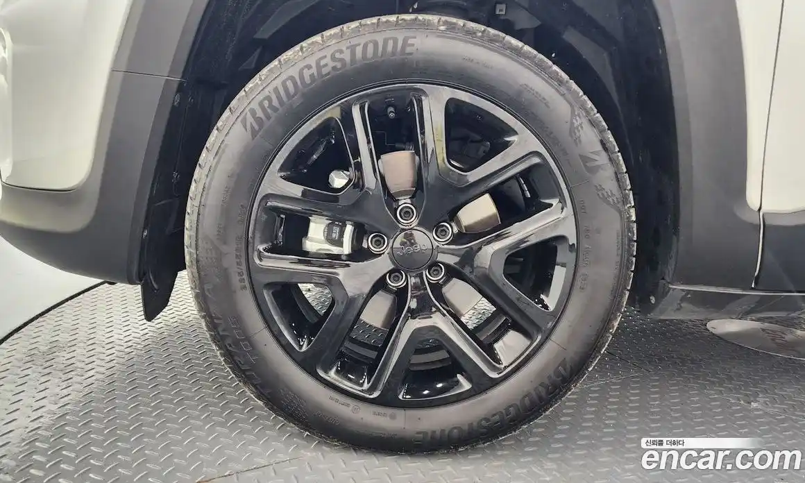 Jeep Renegade 2023 1.3 гидро в Москве № 896448, фото 4