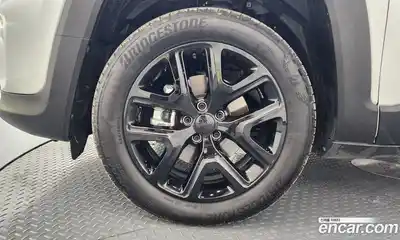 Jeep Renegade 2023 1.3 гидро в Москве № 896448, миниатюра 4