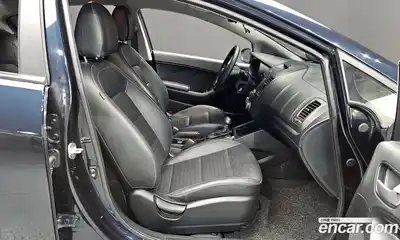 Kia K3 2016 1.6 Автомат в Москве № 930027, миниатюра 10