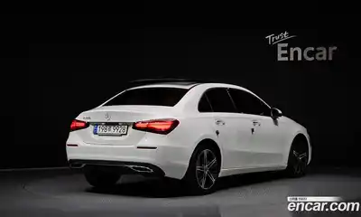 Mercedes-Benz A-Class 2023 2.0 гидро в Москве № 969311, миниатюра 2
