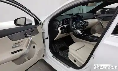 Mercedes-Benz A-Class 2023 2.0 гидро в Москве № 969311, миниатюра 10